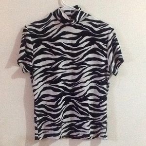 Zebra print shirt size L short sleeve